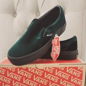 Vans Velvet Classic Slip-on Sneakers